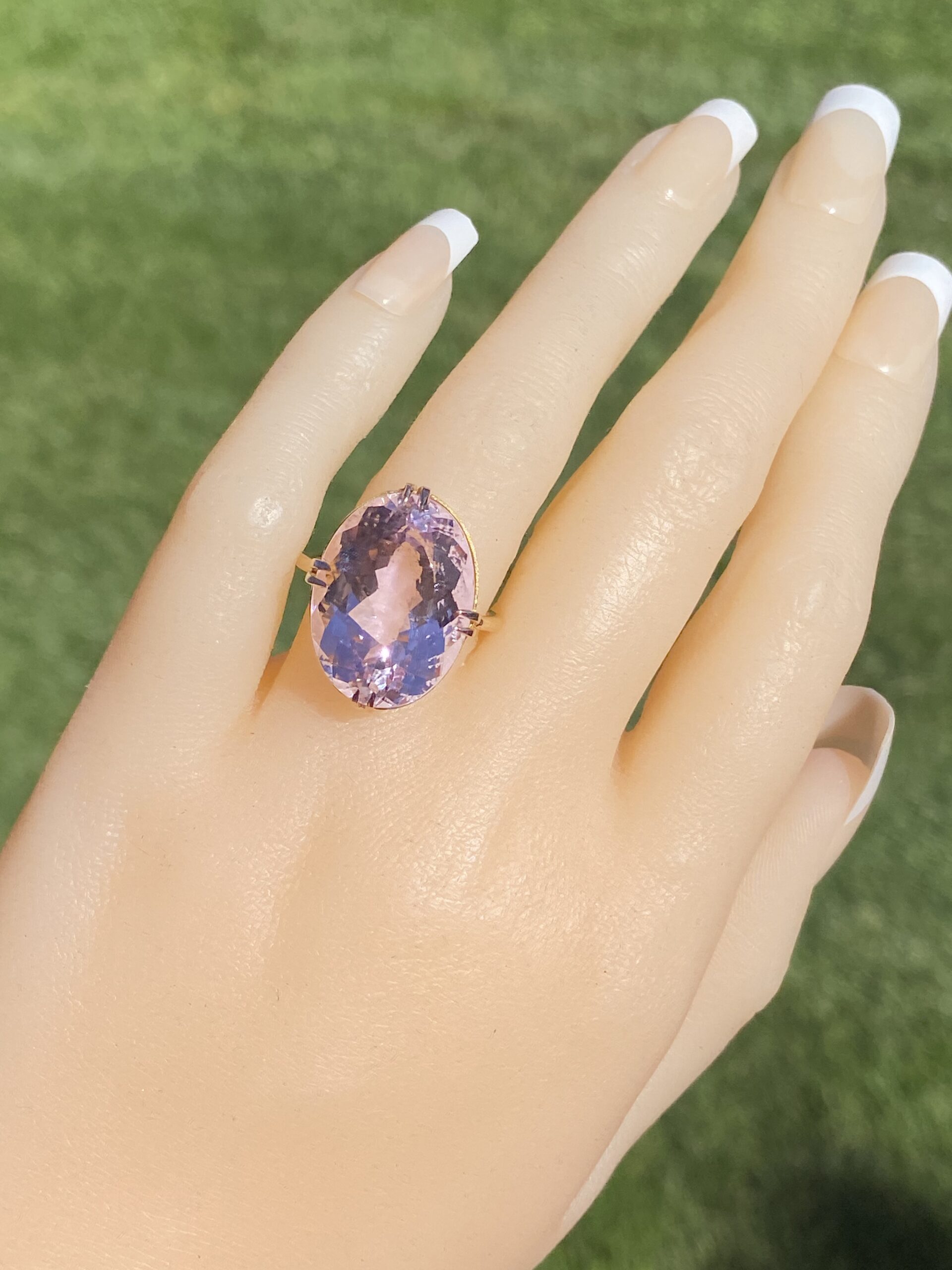 The Kable: Antique 18K Yellow Gold Kunzite Cocktail Ring - Image 6