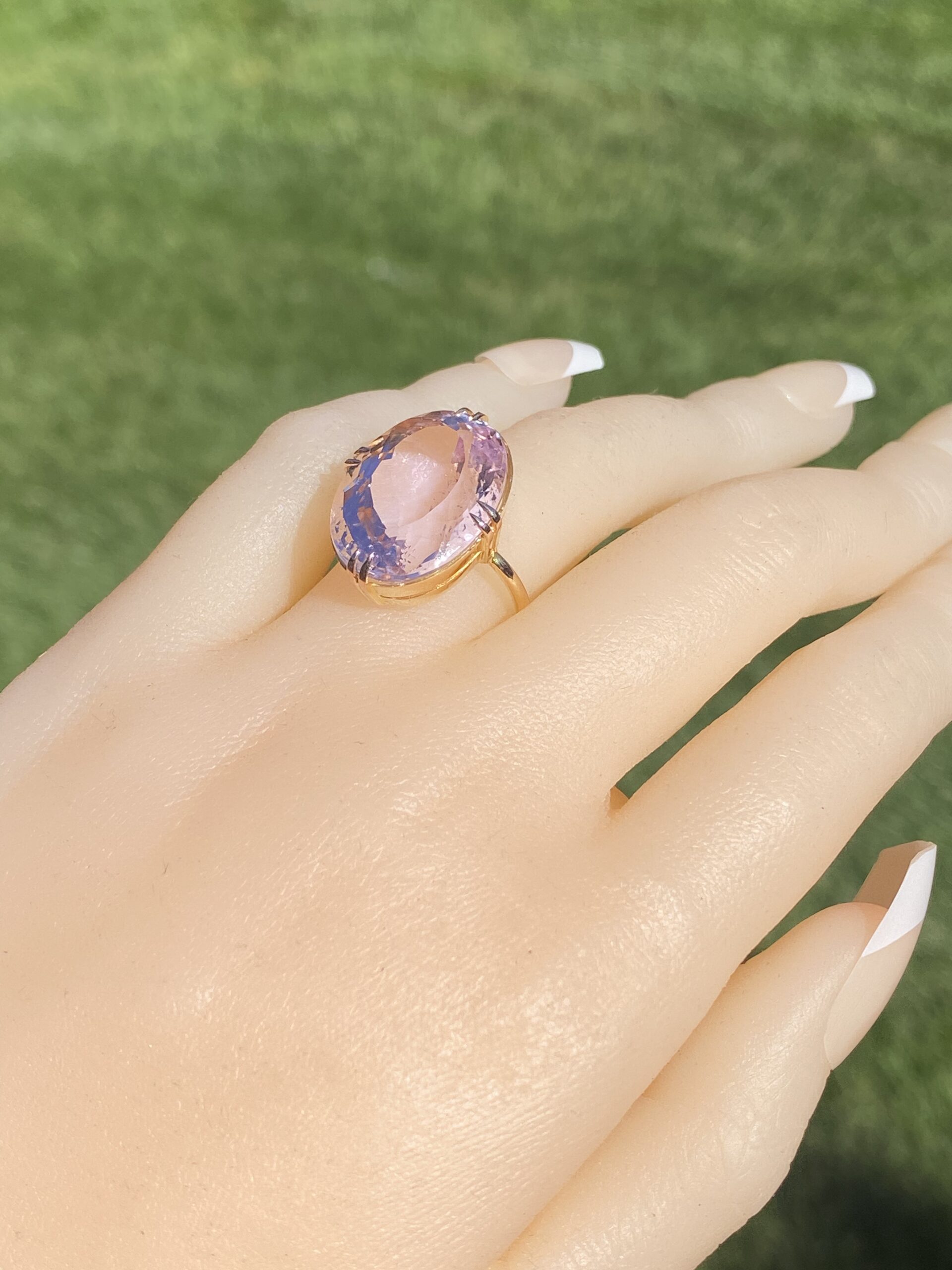 The Kable: Antique 18K Yellow Gold Kunzite Cocktail Ring - Image 7