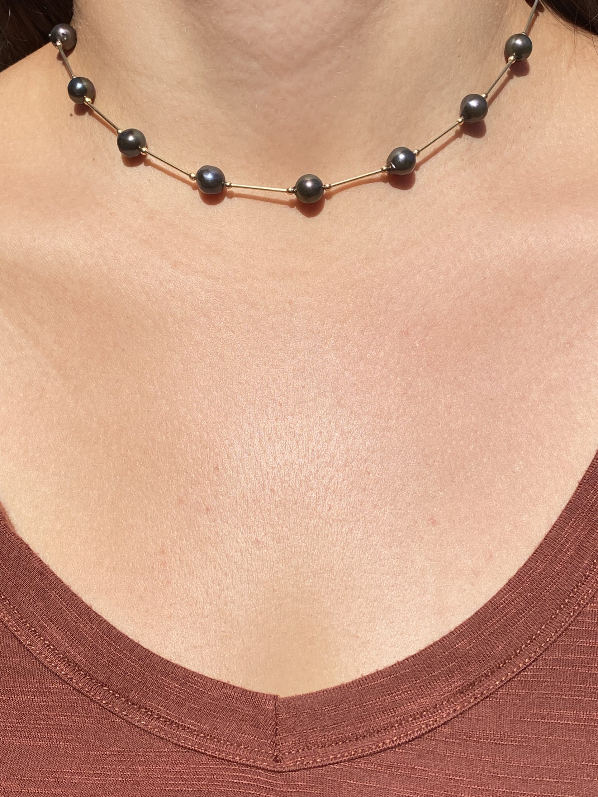 The Agen: Black Pearl Station Chain in yellow Gold - Image 5