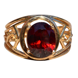 The Penrose Avenue:  Garnet Filigree Ring in Yellow Gold