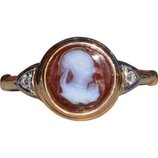 The Etthen:  Ladies Antique Italian Carved Shell Cameo Ring in 14K Gold