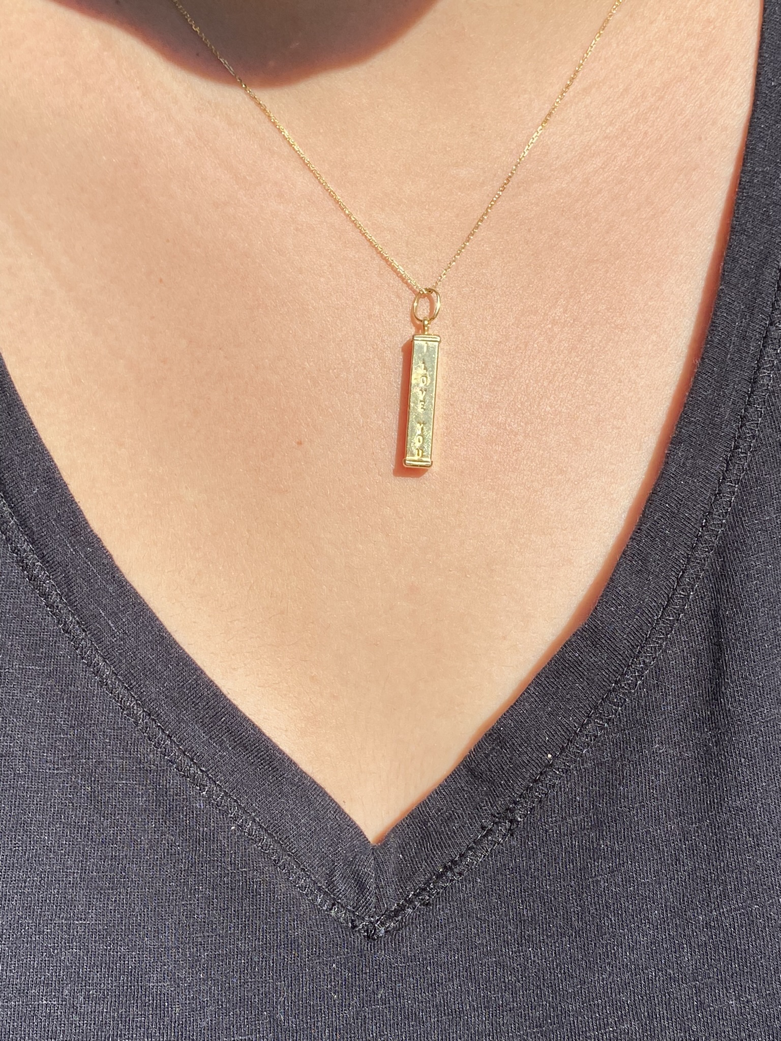 SOLD - The Isle of Wright: Multi Language I Love You Bar Pendant In Yellow Gold - Image 6