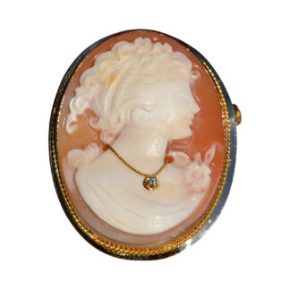 The Maneadero:  Ladies 14K Gold Italian Made Shell Cameo Pin/Pendant