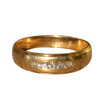 The Runestad:  Men's Vintage Engraved Yellow Gold and Diamond Wedding Band