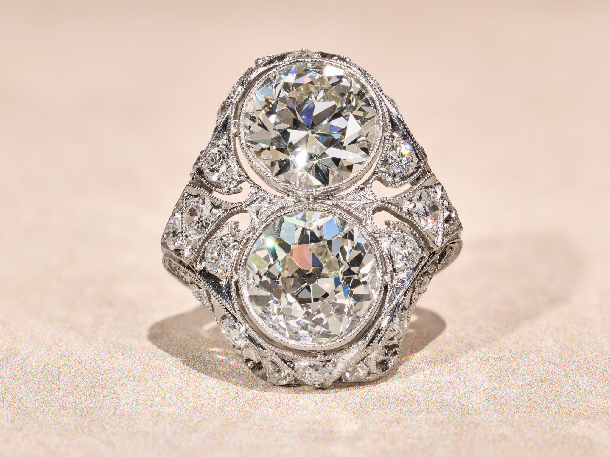 The L'amour: Antique Toi Et Moi Diamond Filigree Ring in Platinum - Image 9