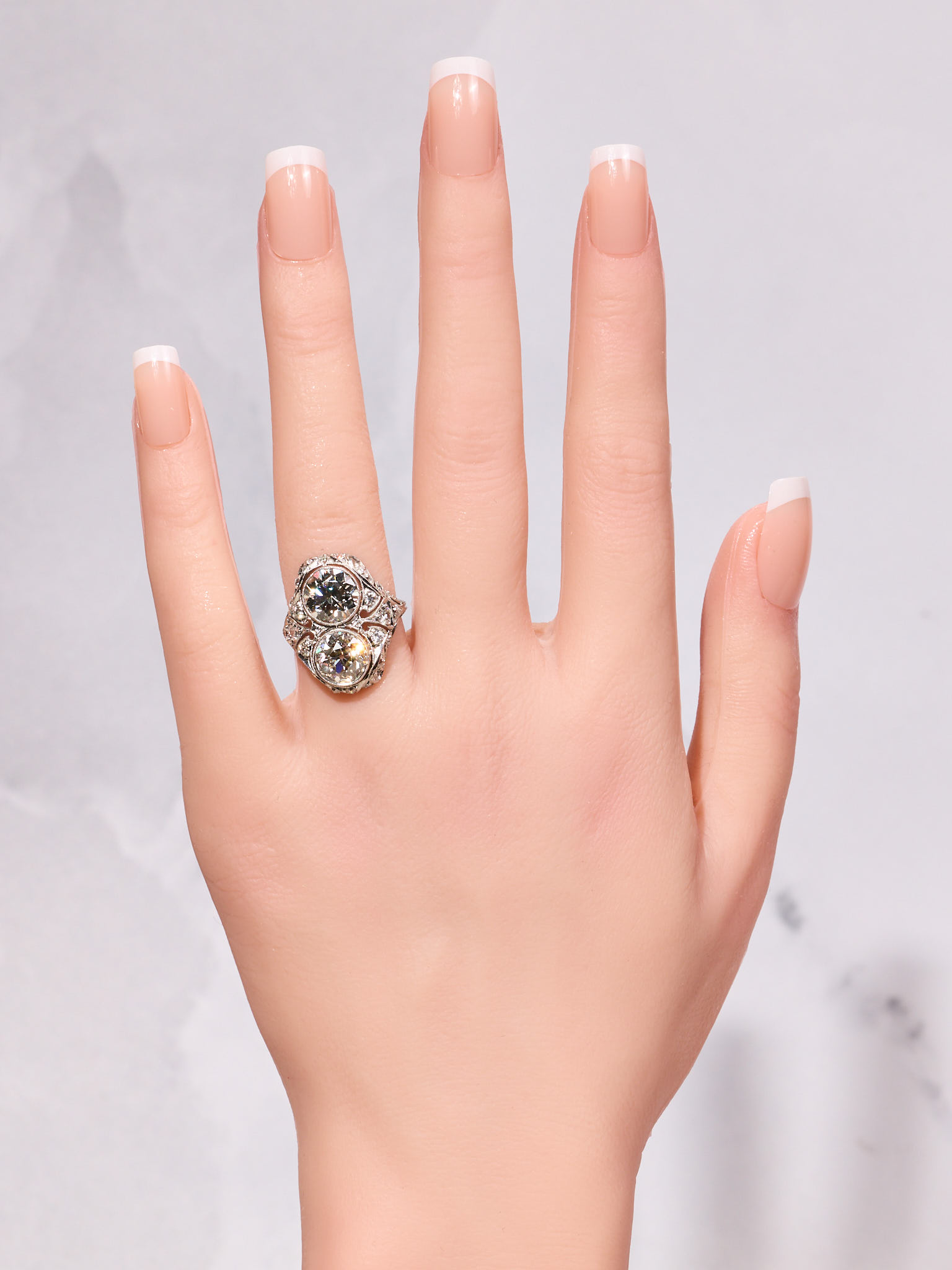 The L'amour: Antique Toi Et Moi Diamond Filigree Ring in Platinum - Image 11