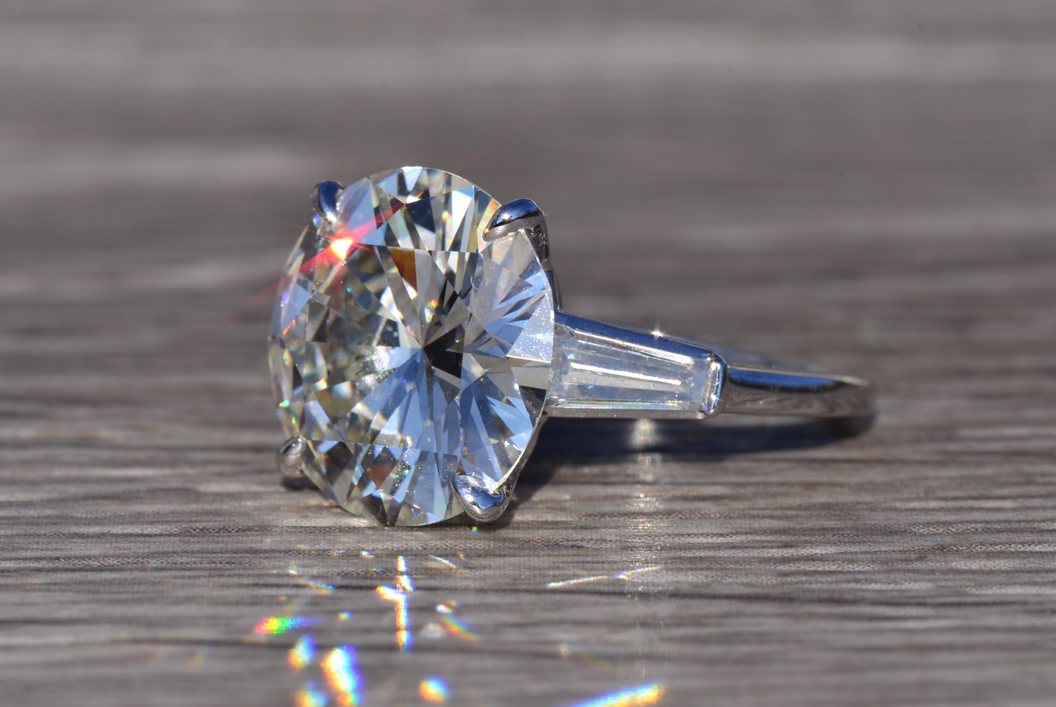 The Adrianna: GIA Graded 5.89 Carat Round Brilliant Cut Diamond in Platinum - Image 4