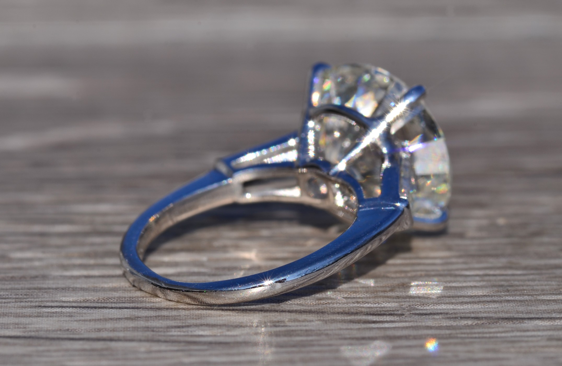 The Adrianna: GIA Graded 5.89 Carat Round Brilliant Cut Diamond in Platinum - Image 6