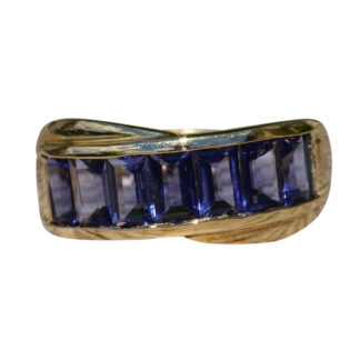 The Lirio:  Ladies Yellow Gold Band set with 1.40 CTW Iolite