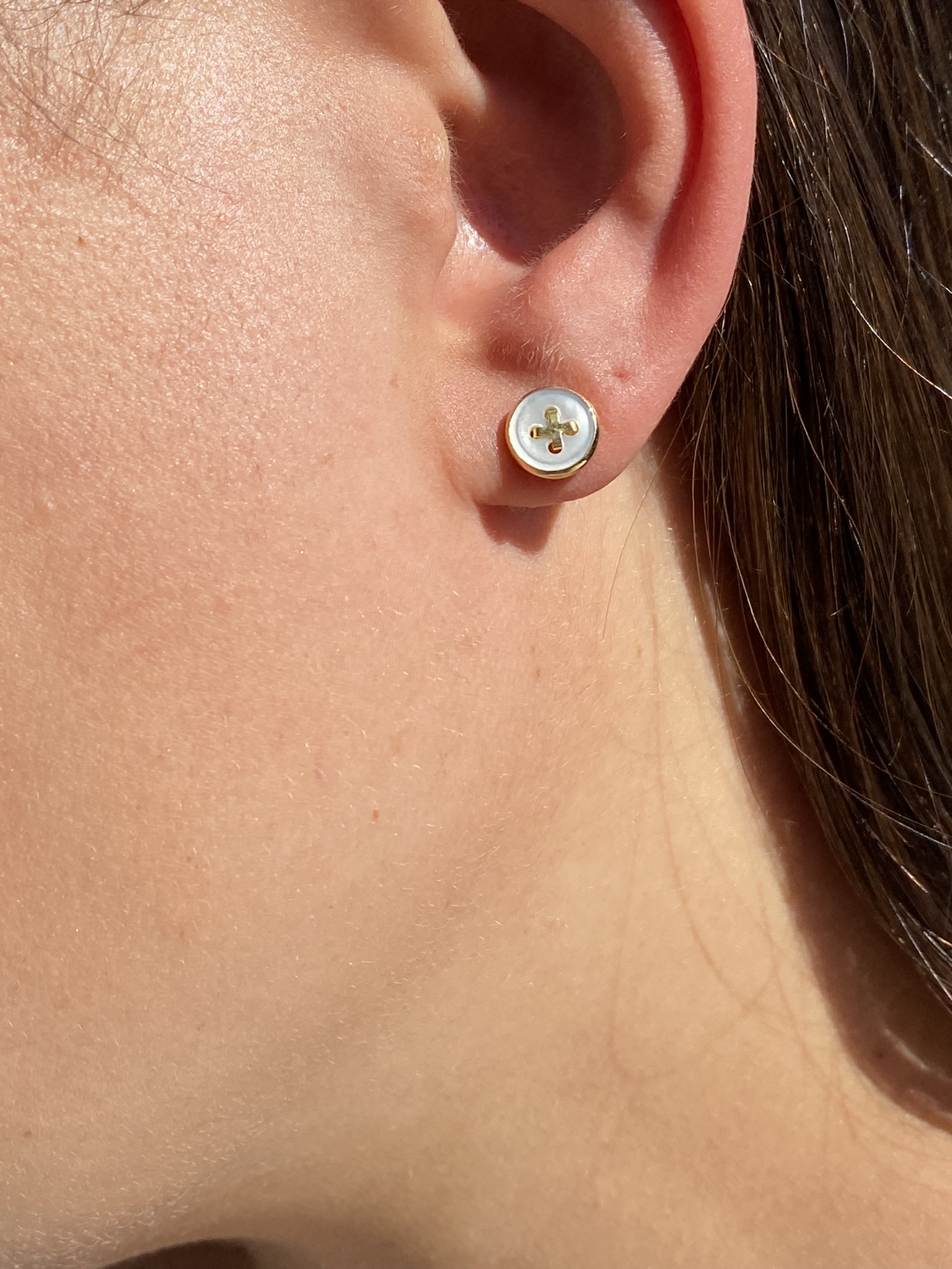 SOLD - The Menesetts: Ladies 14K Gold Mother of Pearl Button Earrings - Image 5