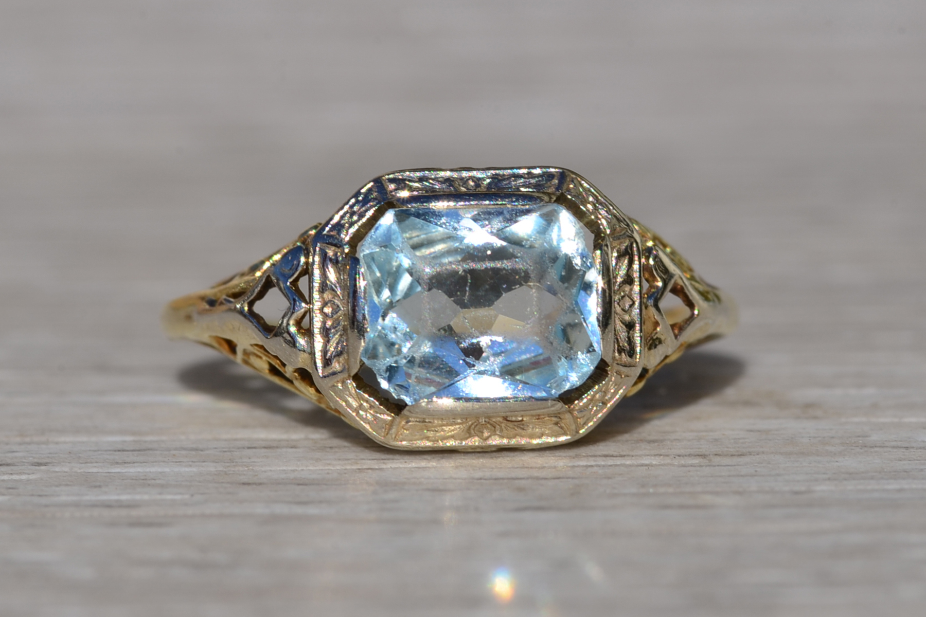 SOLD - Ladies Antique Aquamarine Ring in 14K Yellow Gold - Image 7