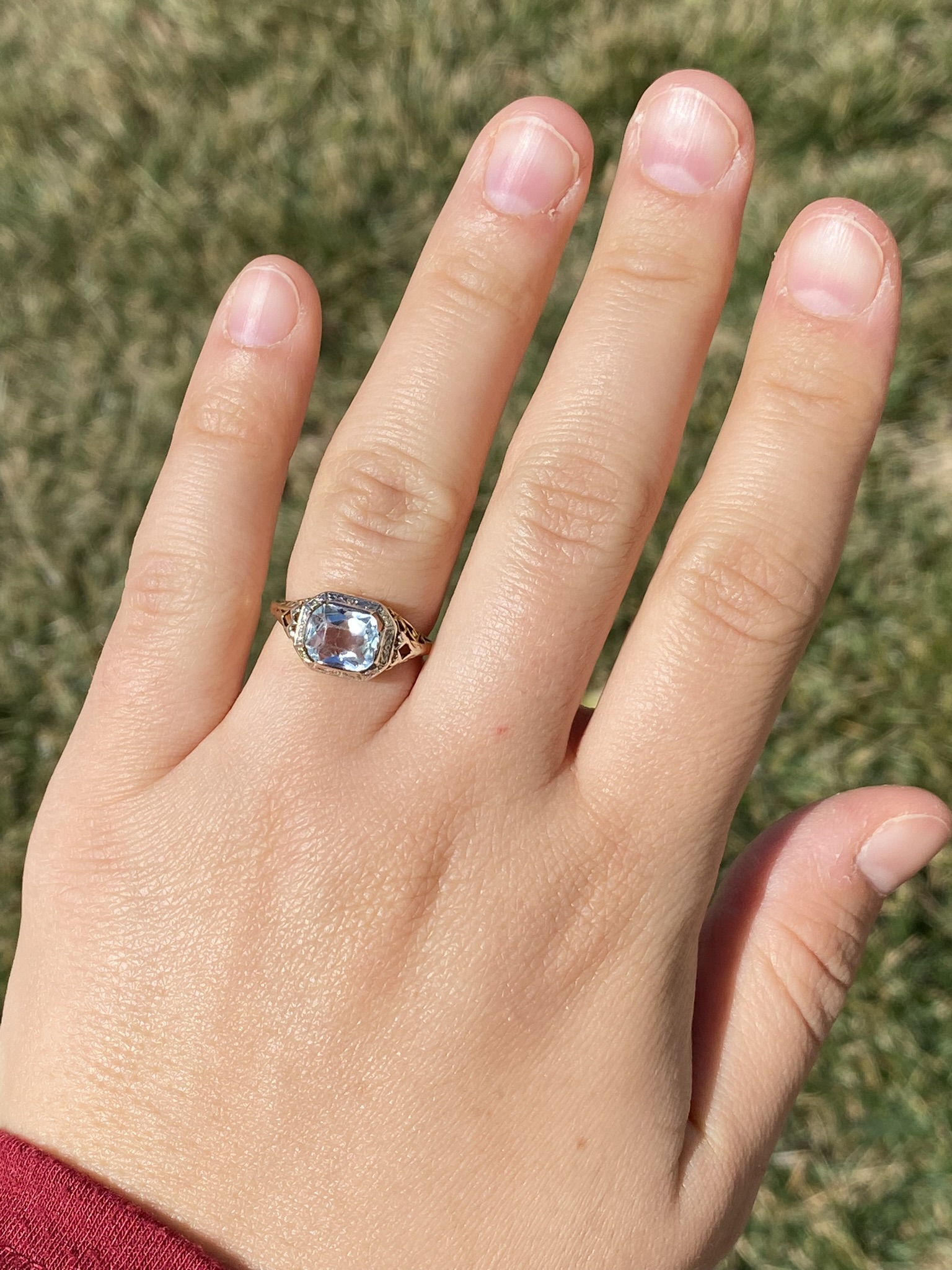 SOLD - Ladies Antique Aquamarine Ring in 14K Yellow Gold - Image 8