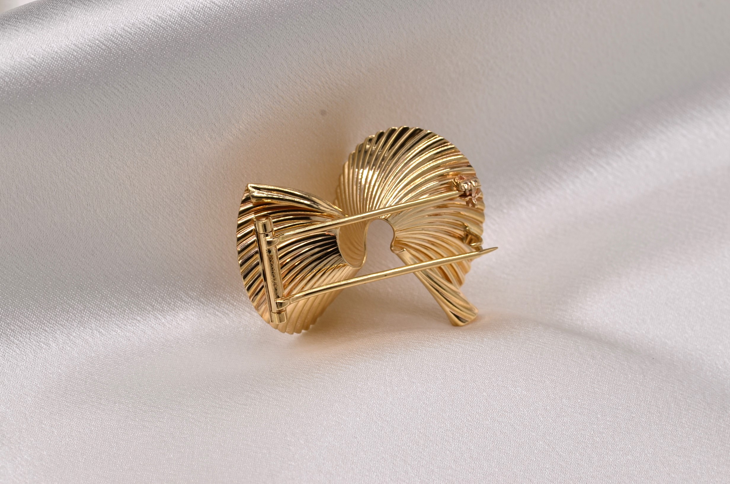 The 55th Street: Yellow Gold Tiffany and Company Signed Brooch - Image 4