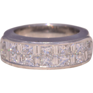 The Platinum Radiance: Natural Diamond Band in Platinum