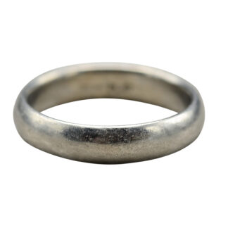 The Oman:  Gentleman's Classic Wedding Band in Platinum