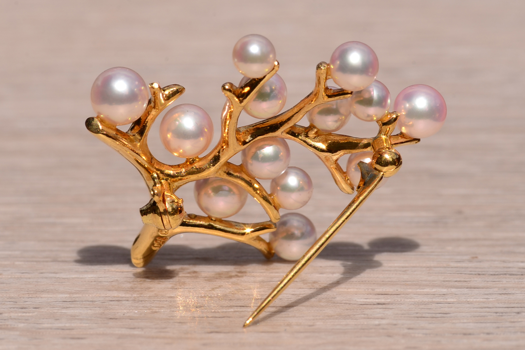 SOLD - The Limmen: Vintage Mikimoto Akoya Pearl Tree of Life Brooch in 18K - Image 3