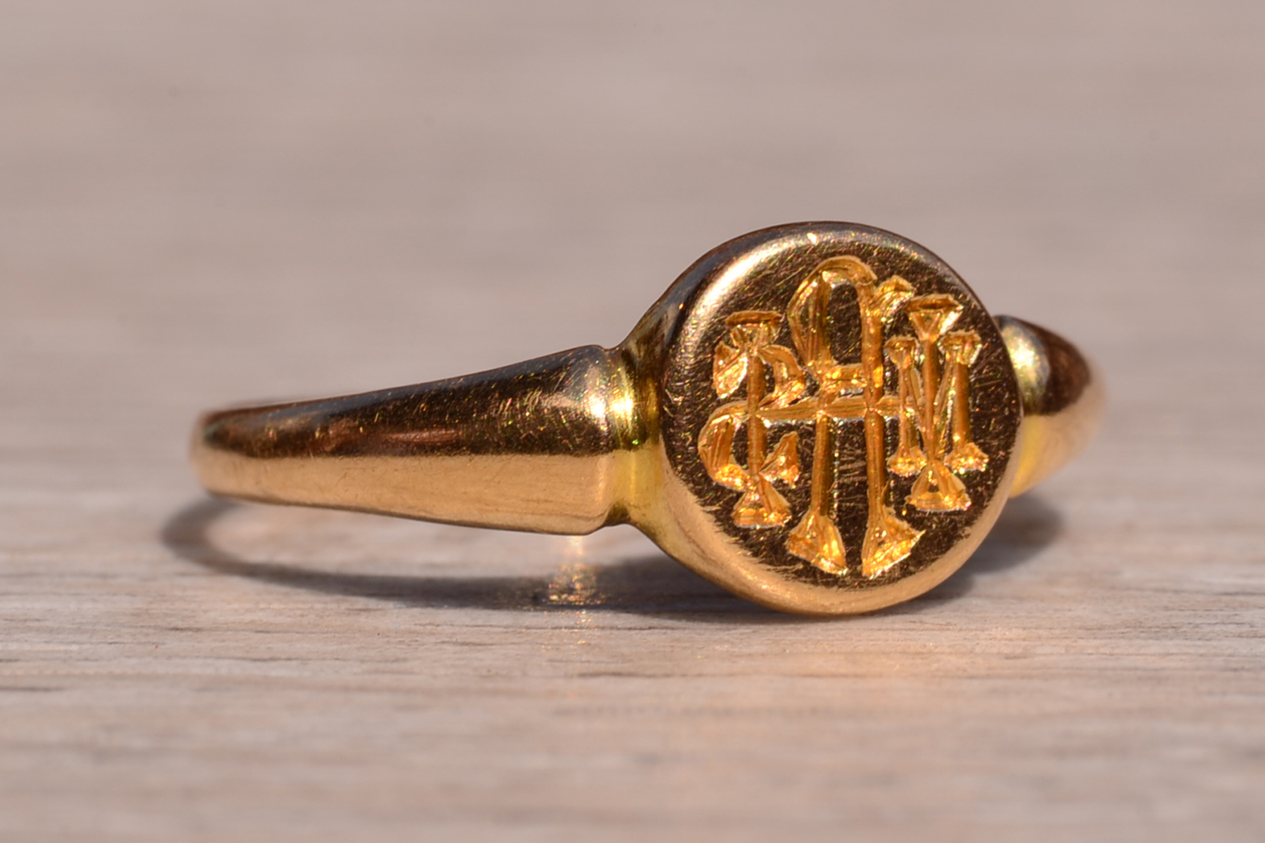 SOLD - The Tanami: Ladies English Made "MRS" Wax Seal Ring - Image 6