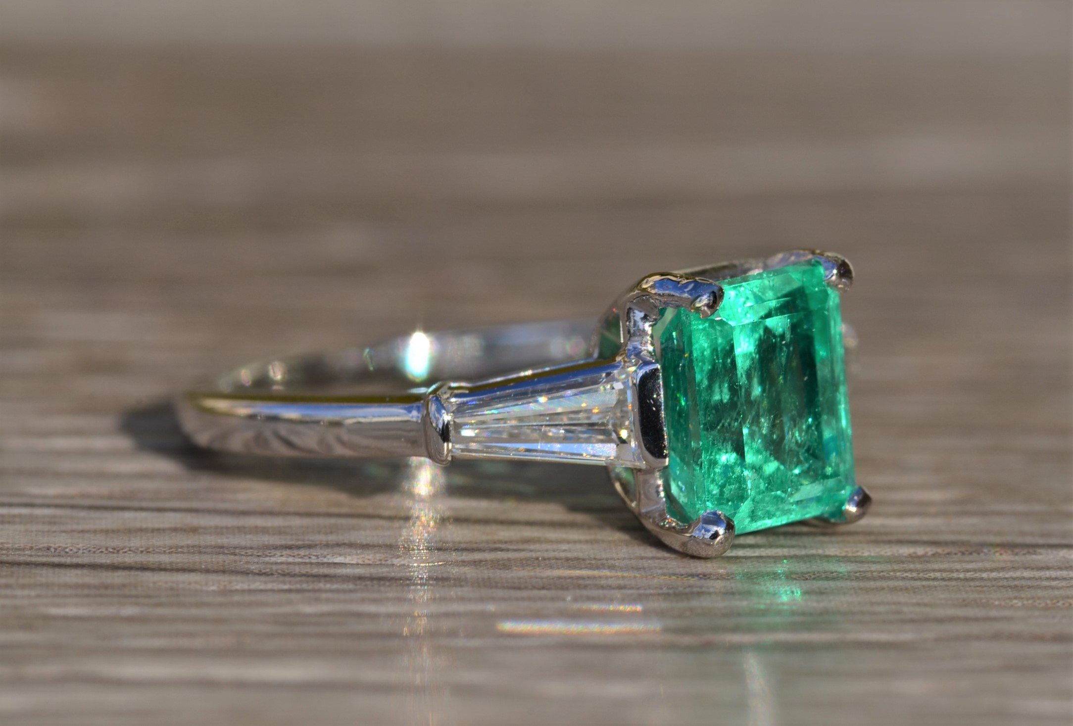 The Beyla: Antique Ladies Platinum Ring set with Outstanding Colombian Emerald and Tapered Baguette Diamonds - Image 6