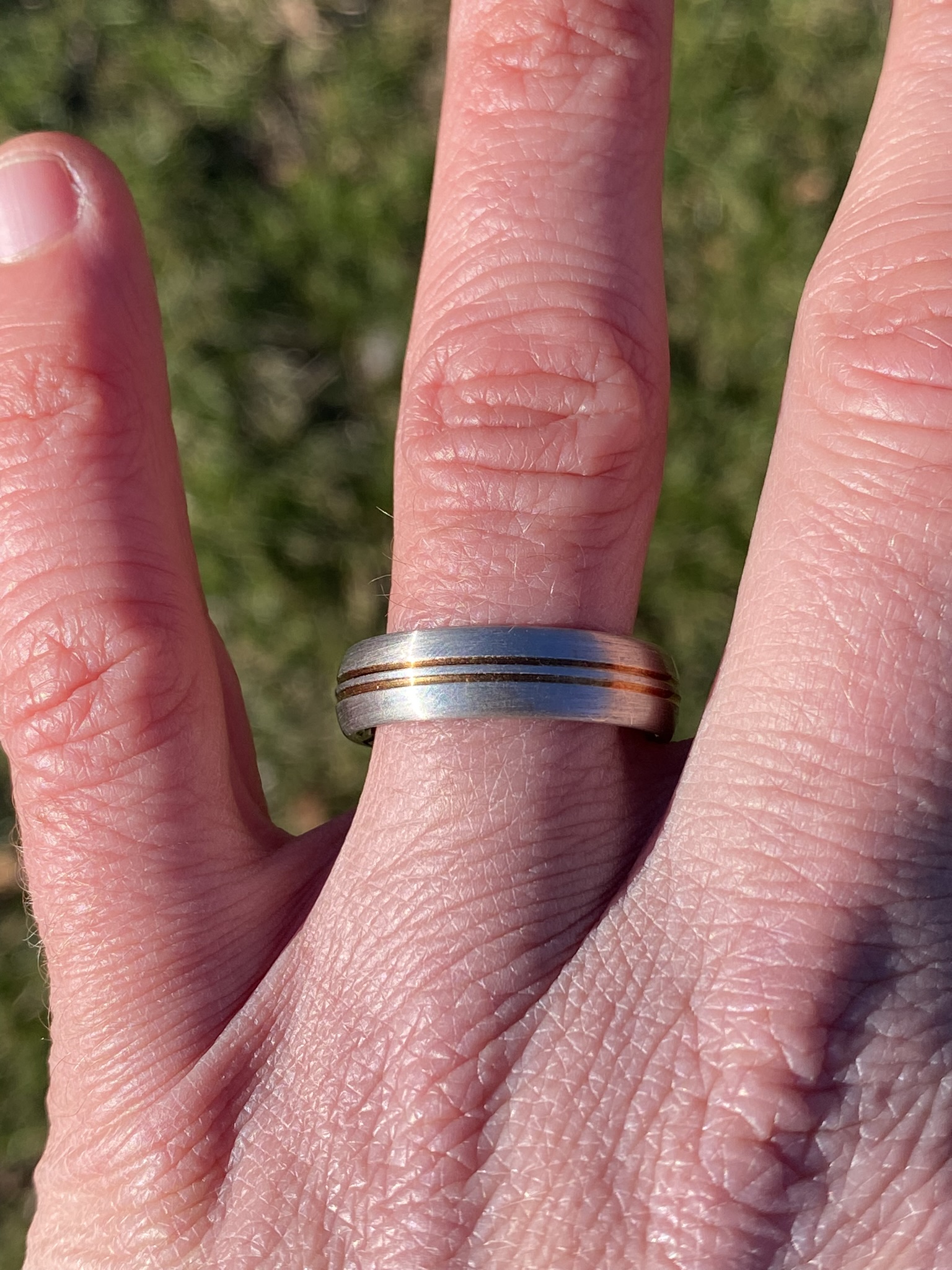 The Handmade: Designer Signed Handmade Platinum and Yellow Gold Gentleman's Band - Image 4