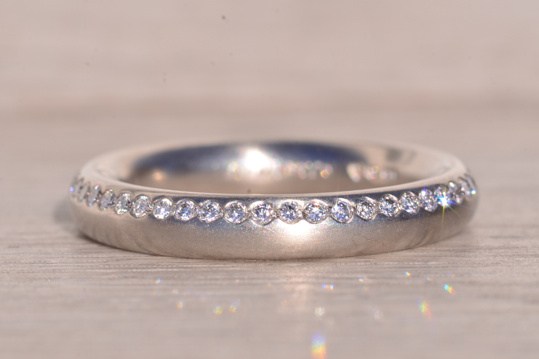 The One Way: Designer Signed Band Set with Natural Diamonds in Platinum - Image 4