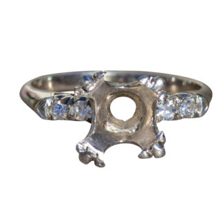 Ladies Antique Semi-Mount in Platinum with Side Diamonds