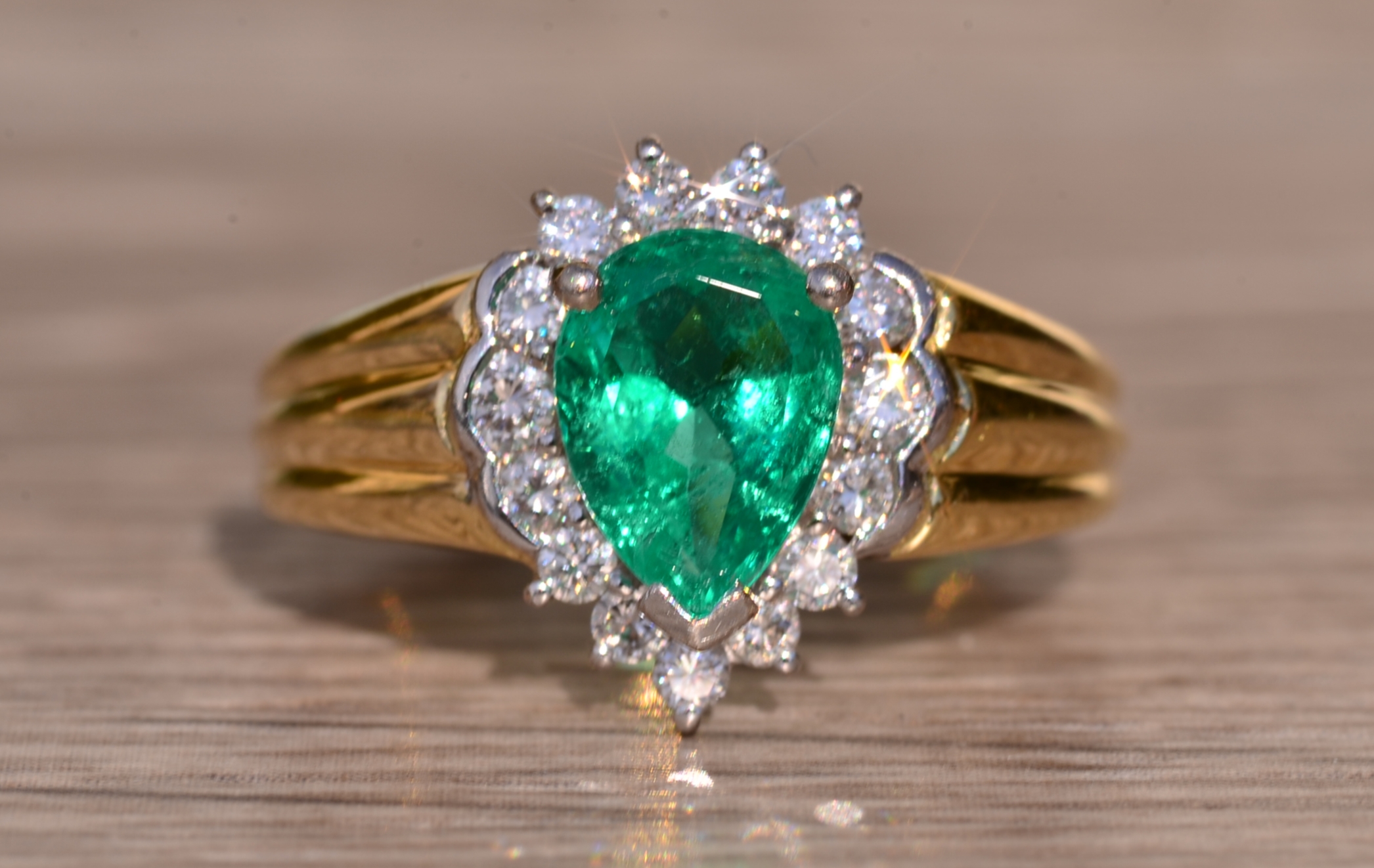 SOLD - The Muso: Vintage Ring set with 1.25 Carat Vivid Green Natural Emerald with Diamond Halo - Image 2