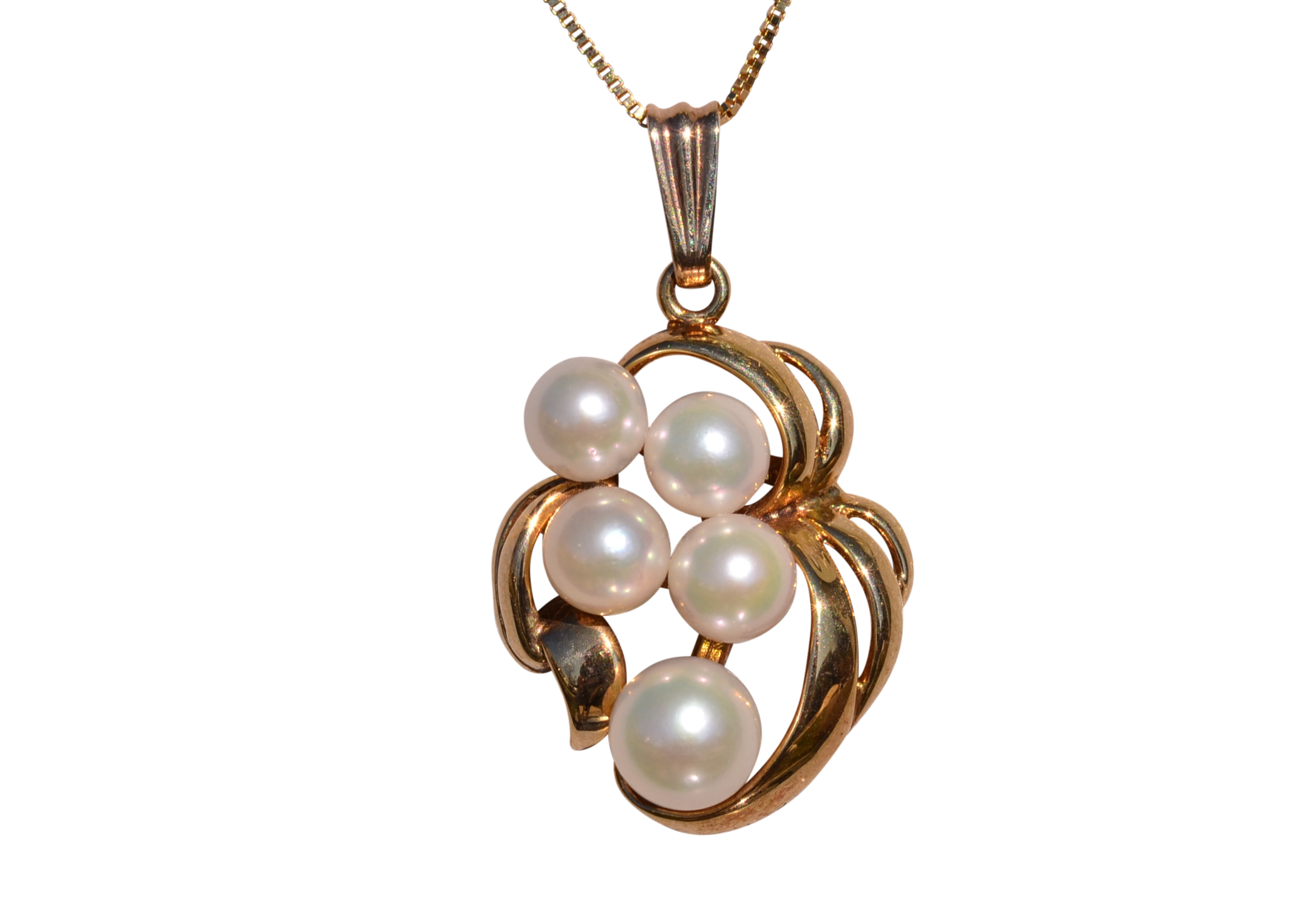 The Elgin: Contemporary Pearl Pendant in Yellow Gold