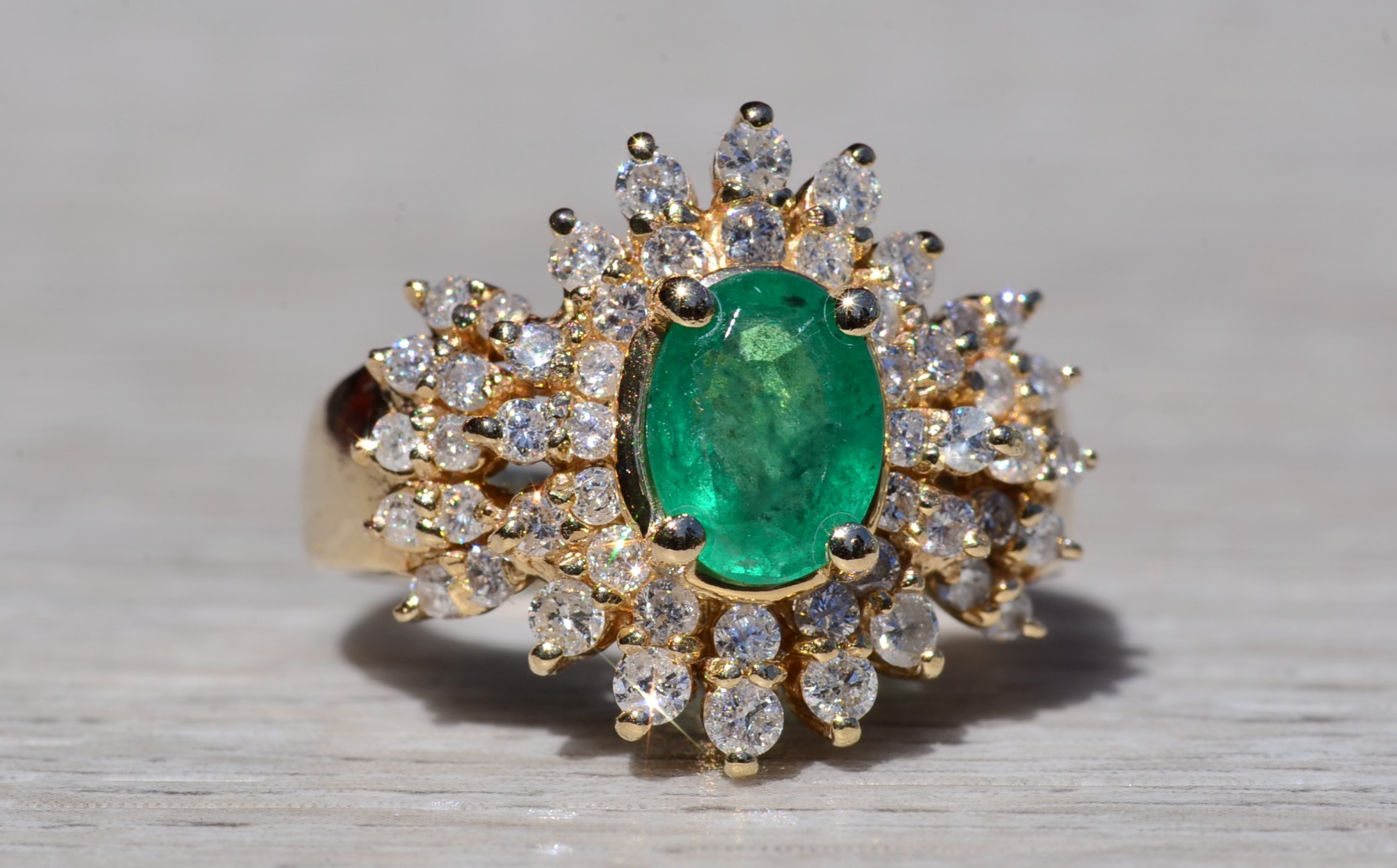 The Giron: Ladies 14K Emerald and Diamond Cluster Ring - Image 3