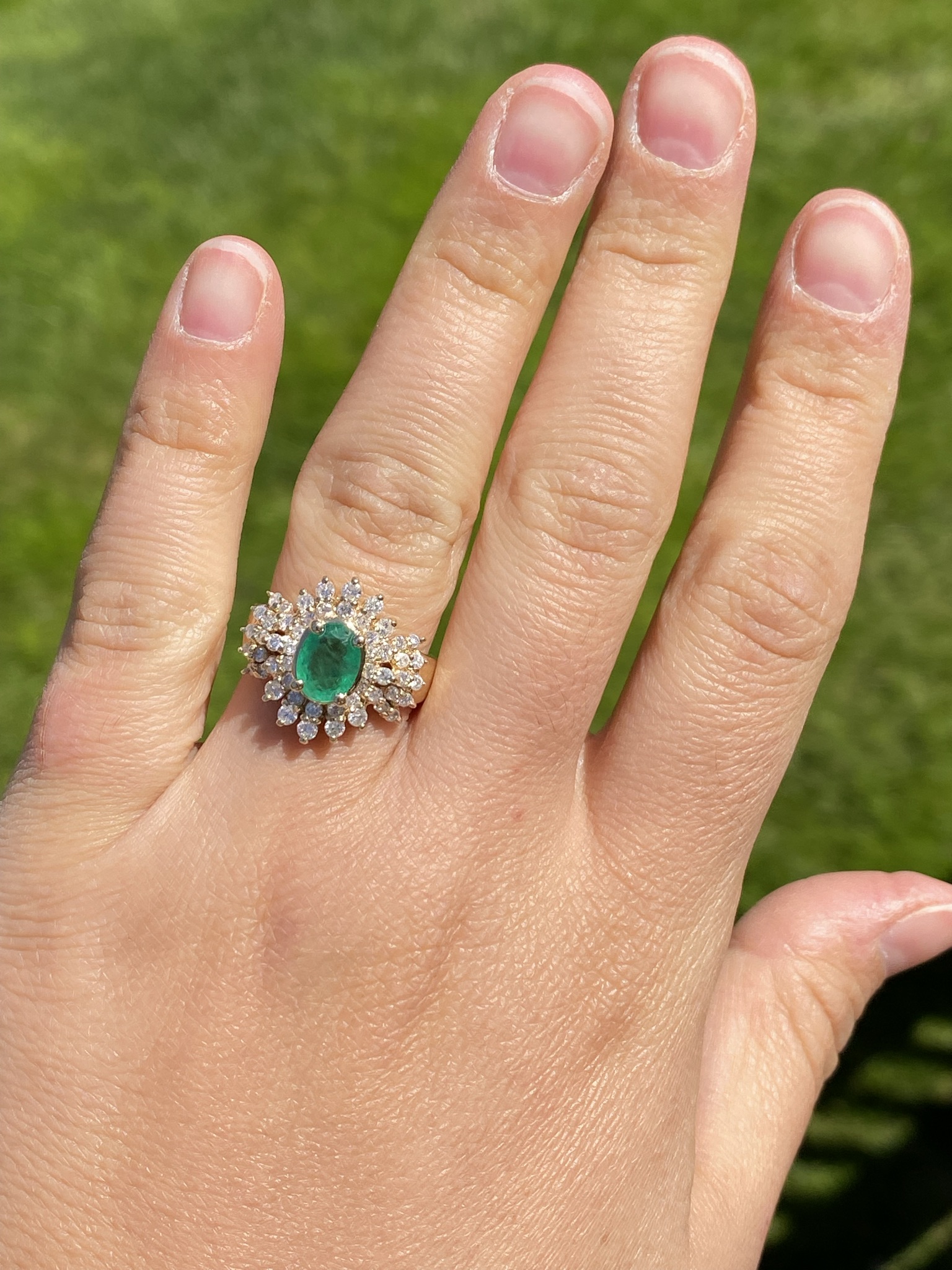 The Giron: Ladies 14K Emerald and Diamond Cluster Ring - Image 8