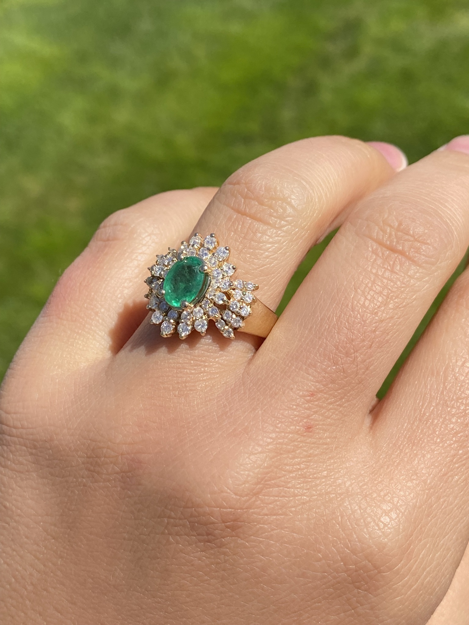 The Giron: Ladies 14K Emerald and Diamond Cluster Ring - Image 9