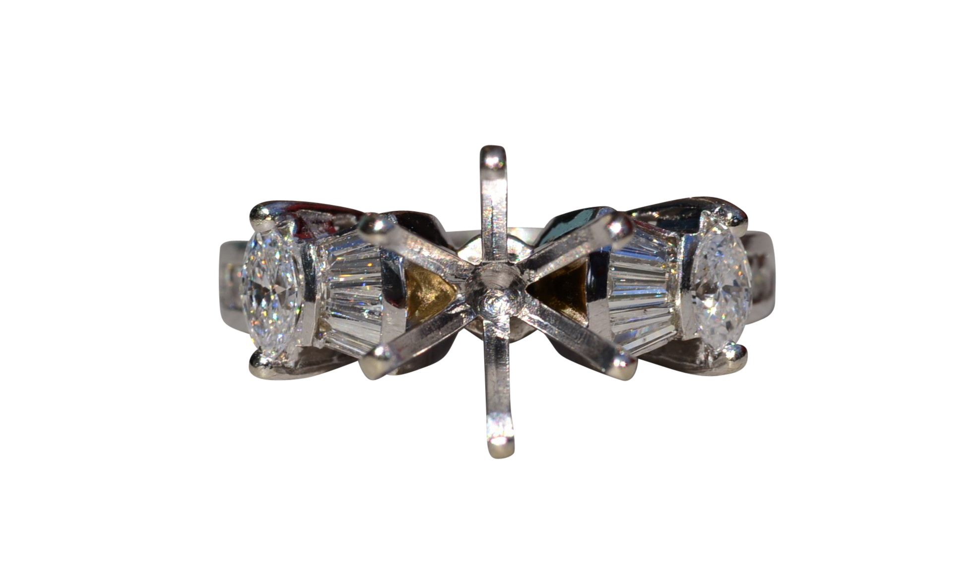 Ladies Platinum Mounting set with Side Diamonds
