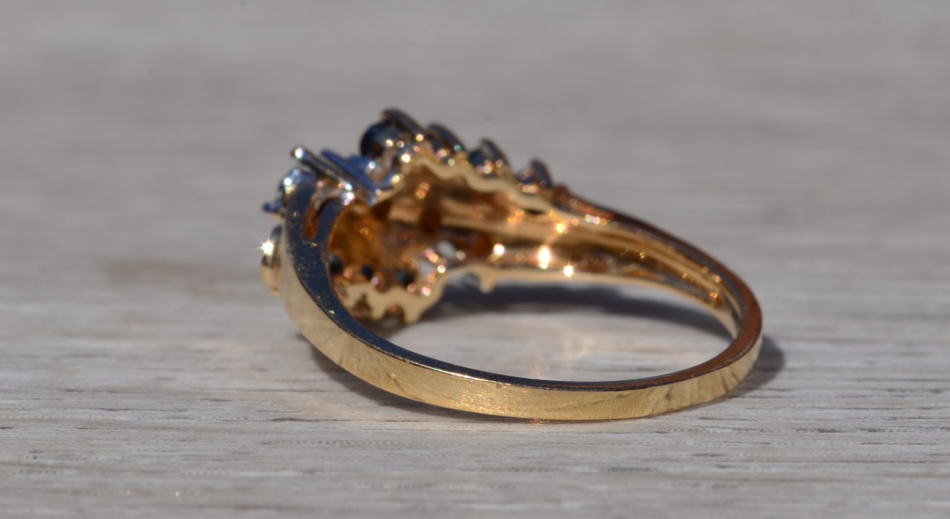 The Balaton: Ladies 14K Diamond and Sapphire Ring in Yellow Gold - Image 4