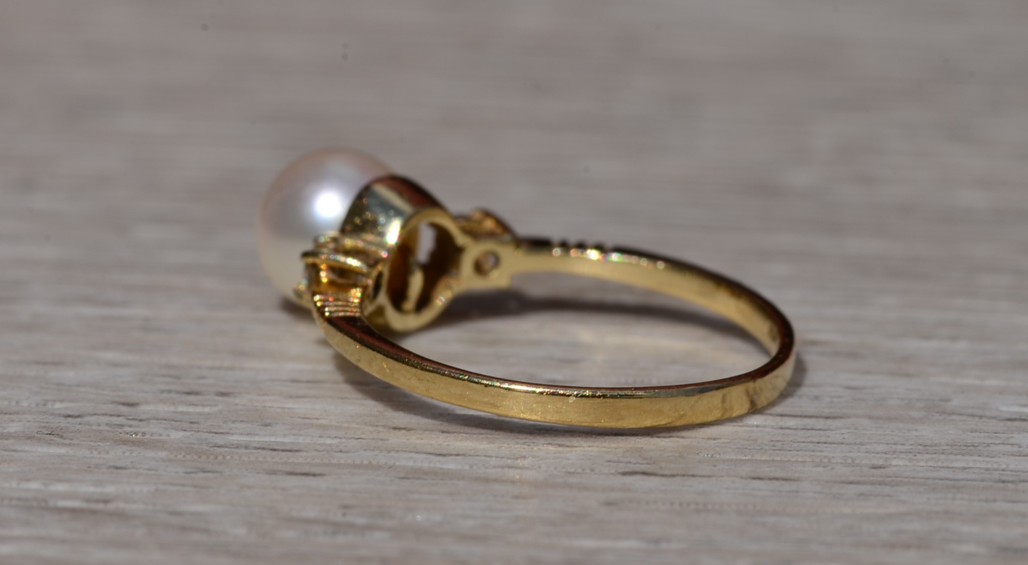 The Nammans: Ladies 14K Yellow Gold Ring set with Pearl and Diamond - Image 4
