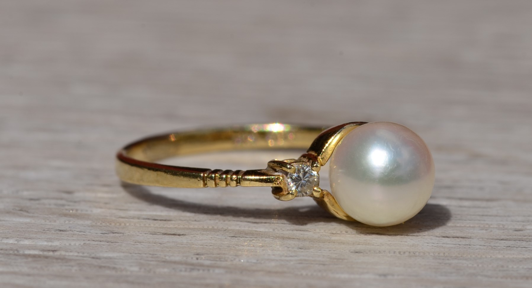 The Nammans: Ladies 14K Yellow Gold Ring set with Pearl and Diamond - Image 6