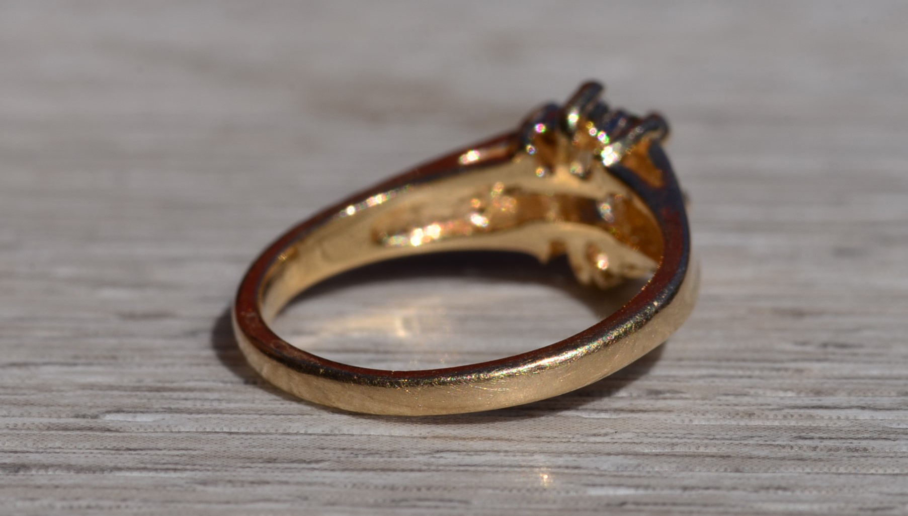 The Moultrie: Ladies 14K Yellow Gold Aquamarine and Diamond Ring - Image 5
