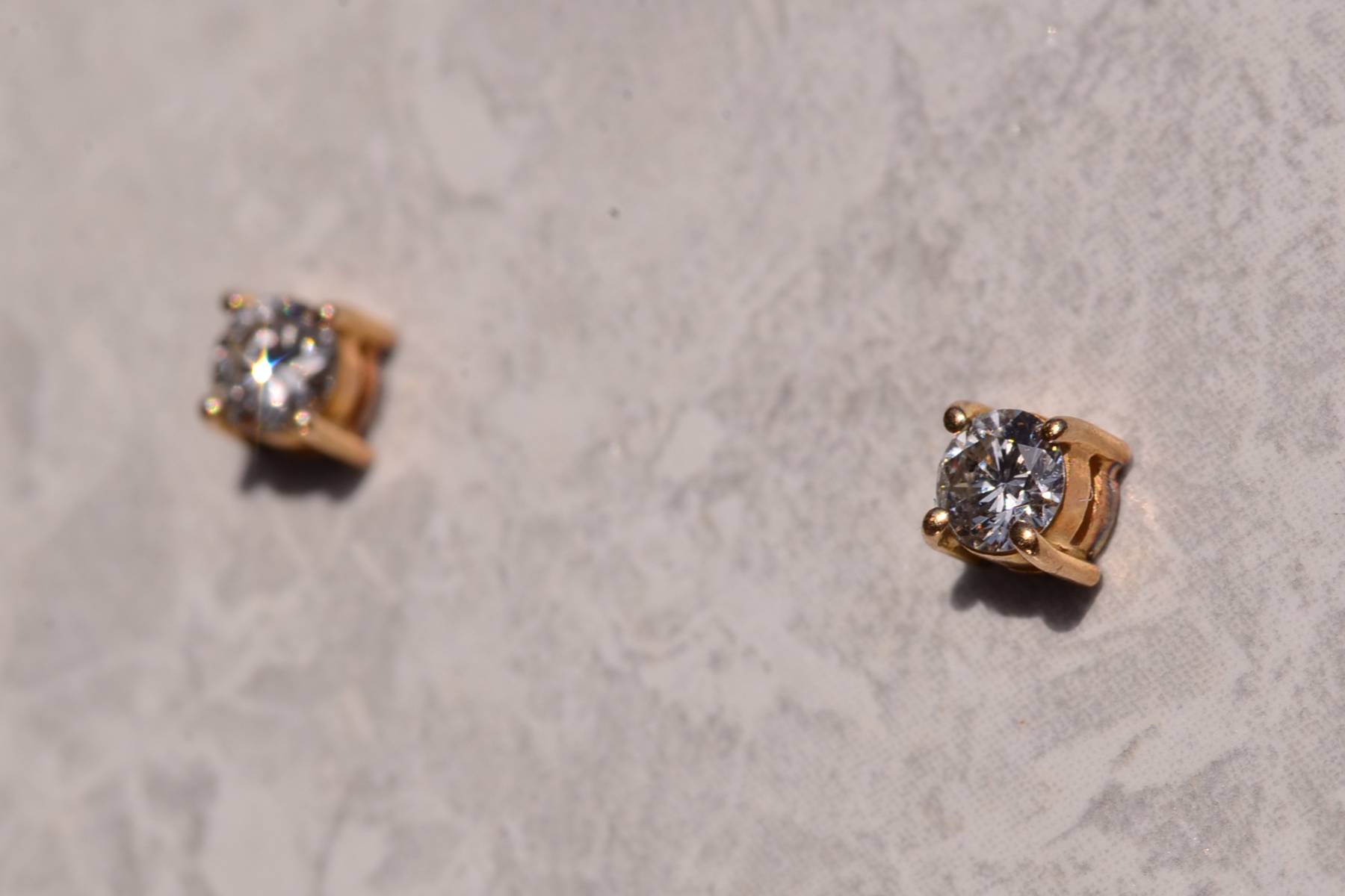 The 160th Street: Vintage Yellow Gold Natural Diamond Studs - Image 3