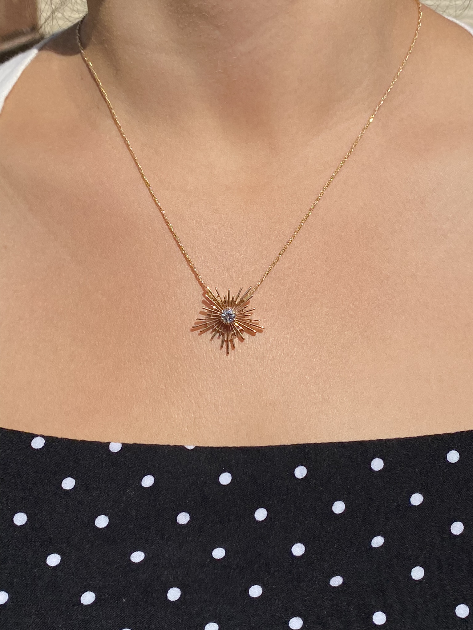 The Gimli: Ladies 14K Yellow Gold Sunburst Necklace set with Diamond - Image 4