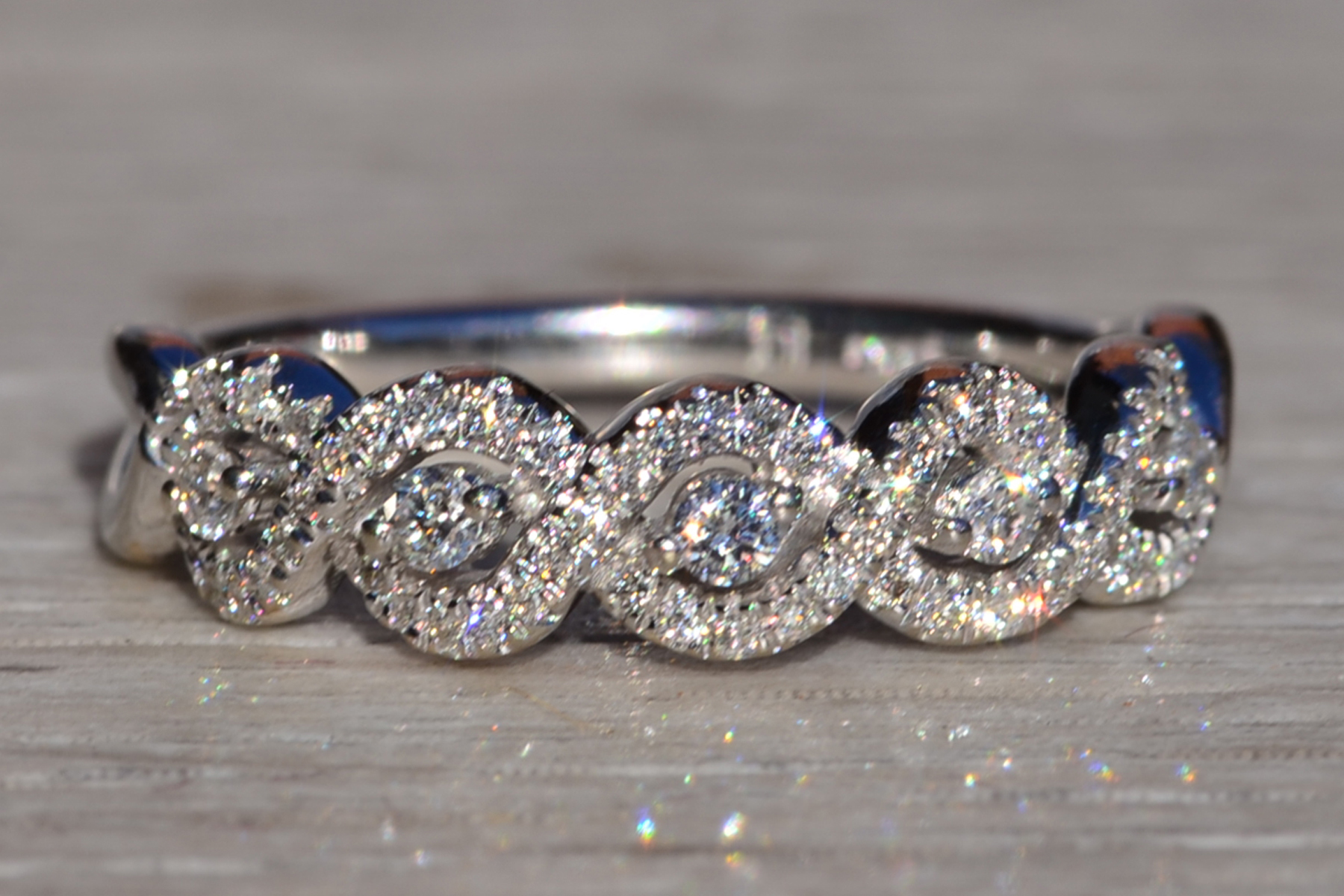 The Kindersley: Ladies 14K White Gold Twisted Diamond Band - Image 7