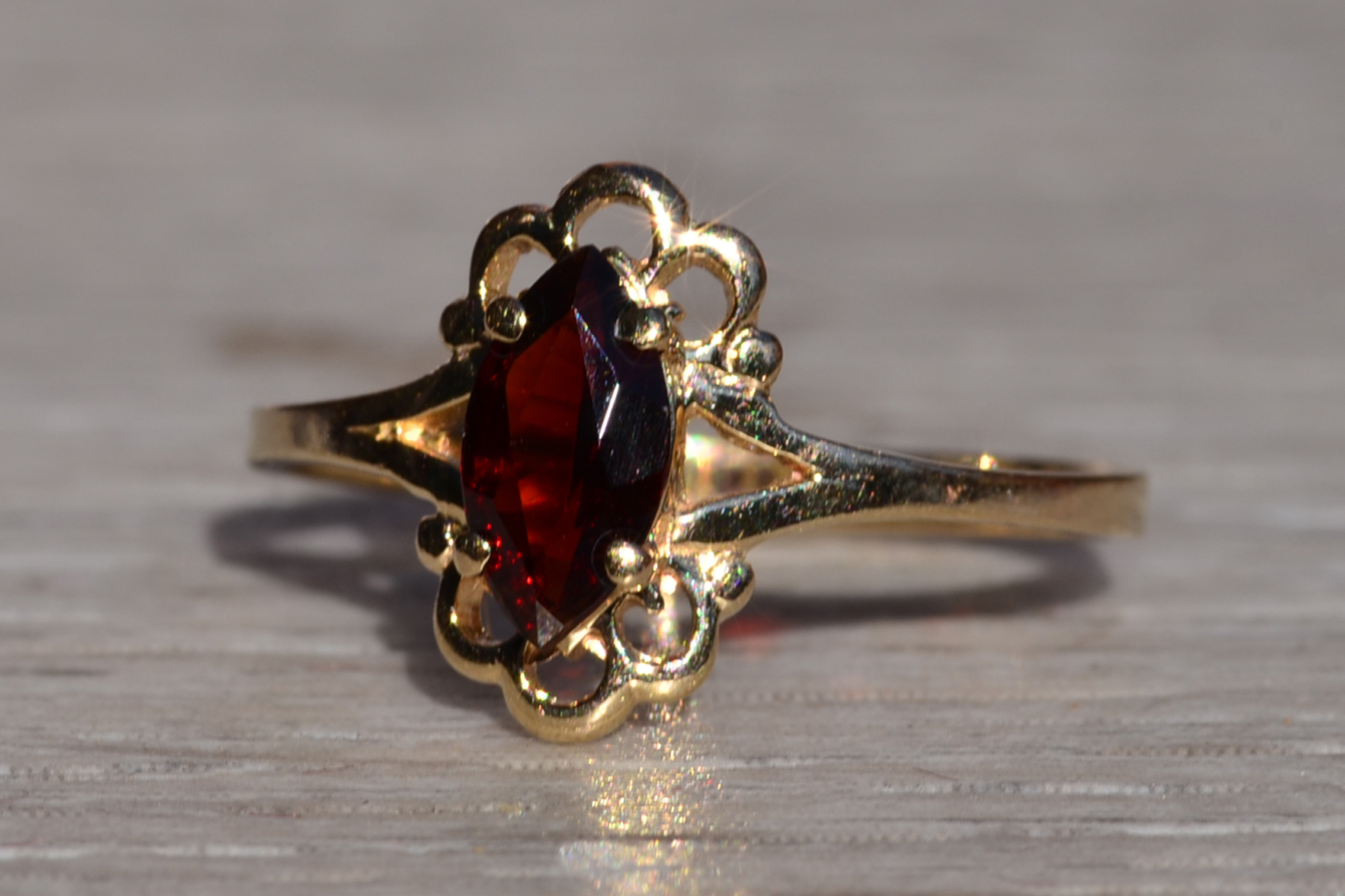 SOLD - The Maleb: Ladies Vintage 14K Yellow Gold Ring set with Marquise Garnet - Image 3