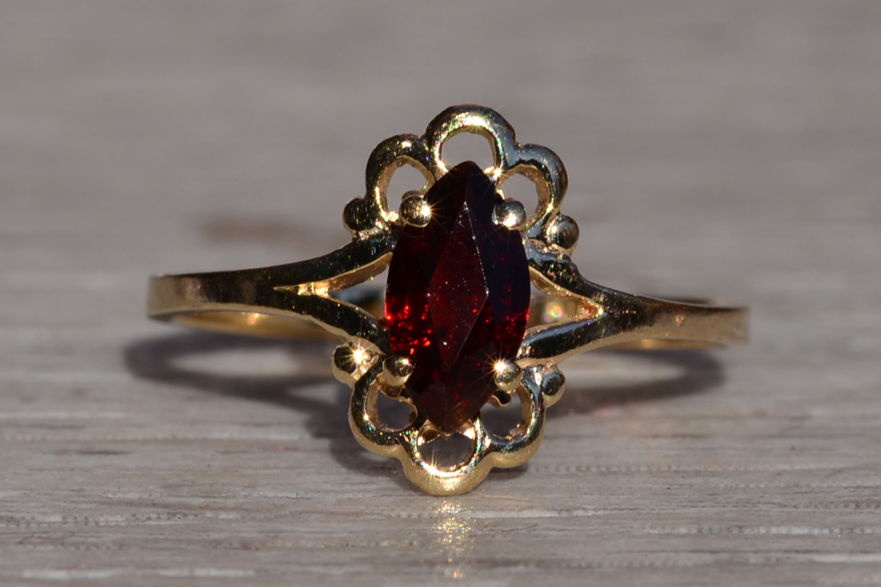 SOLD - The Maleb: Ladies Vintage 14K Yellow Gold Ring set with Marquise Garnet - Image 7