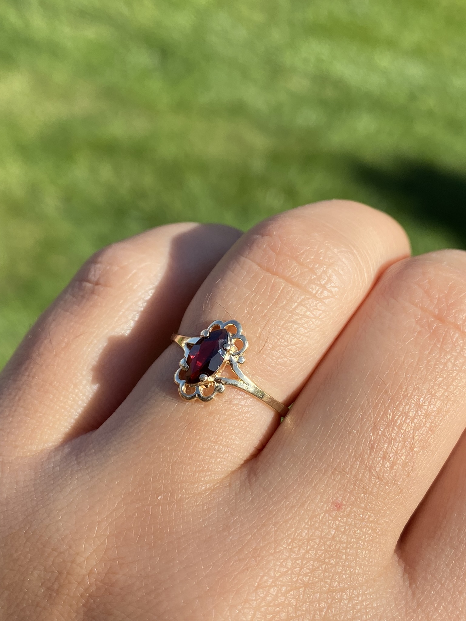 SOLD - The Maleb: Ladies Vintage 14K Yellow Gold Ring set with Marquise Garnet - Image 9