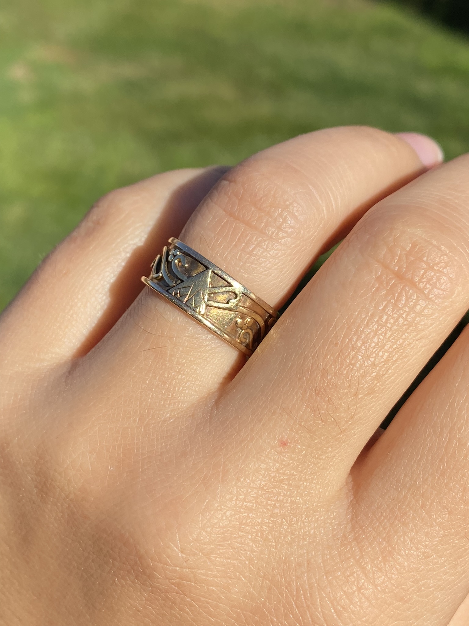 The Holyrood: Ladies 14K Handmade Yellow Gold Eternity Band - Image 7