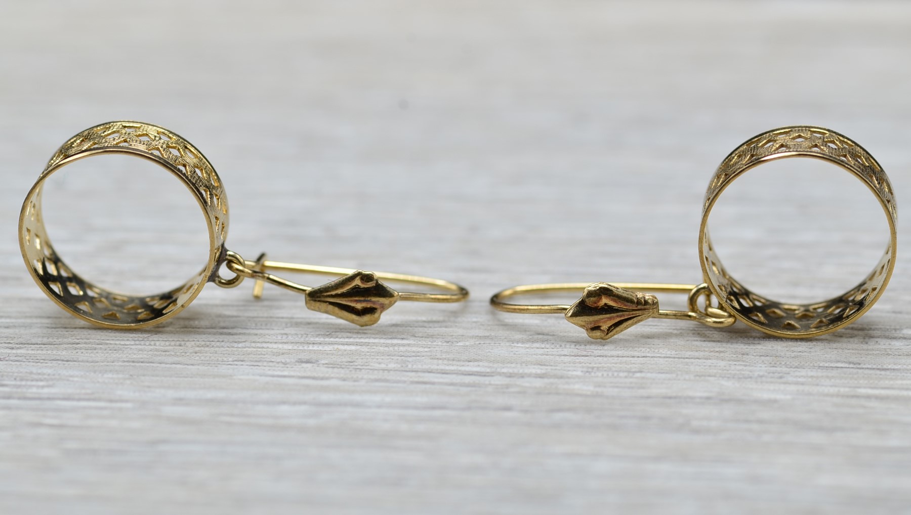 SOLD - The Shandons: Ladies Delicate 14K Gold Dangler Earrings - Image 3