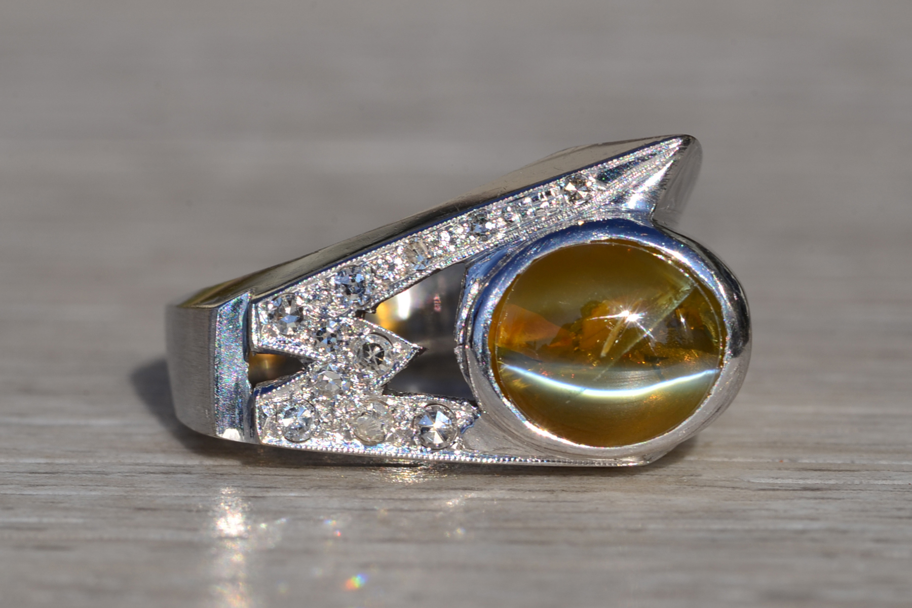 The Lodoga: Gentlemen's Vintage 14K Cat's Eye Chrysoberyl and Diamond Cocktail Ring - Image 7