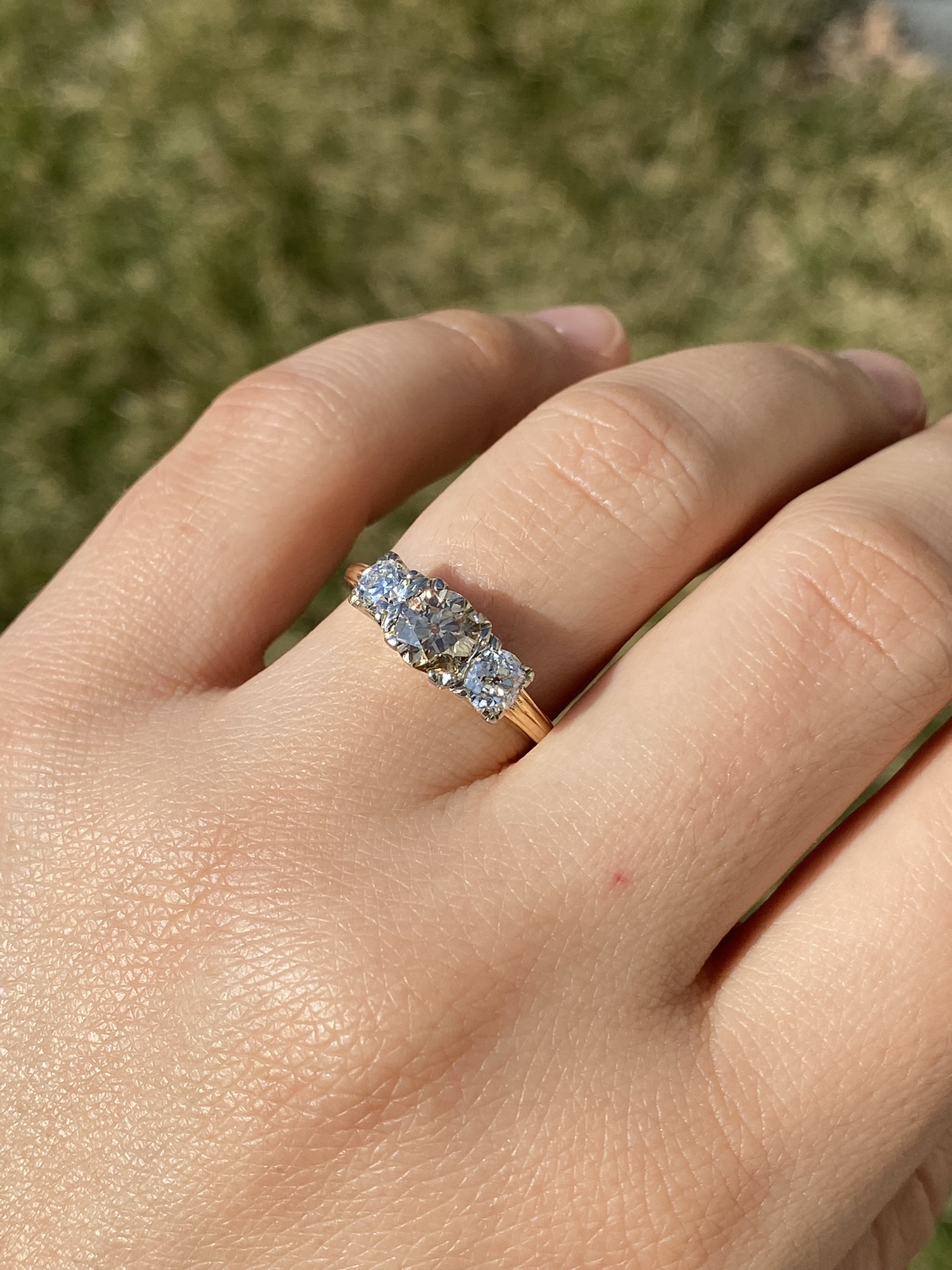 SOLD - The Takilma: Ladies Vintage Trilogy Diamond Ring set with Fancy Brown and White Diamonds - Image 9