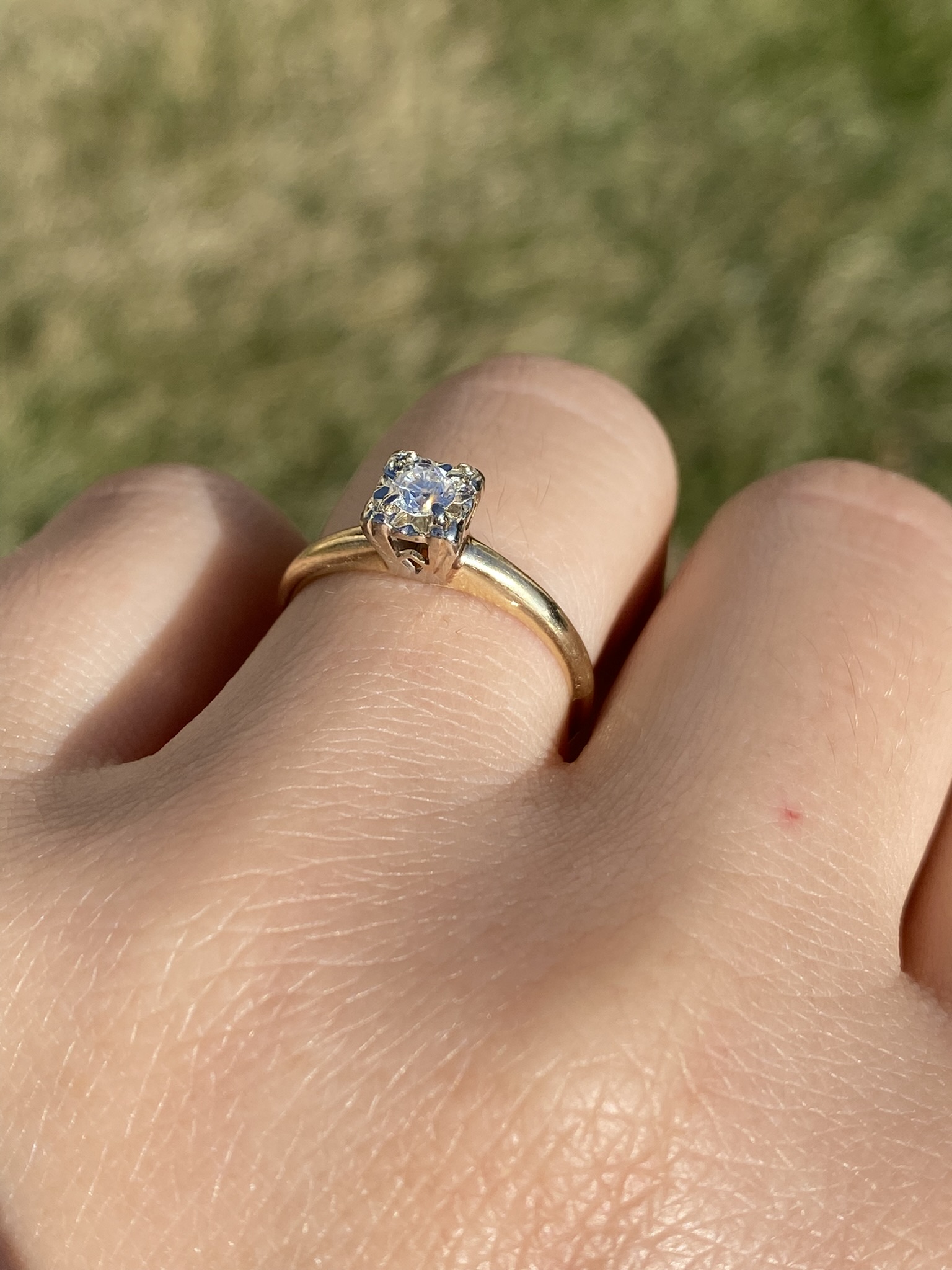 SOLD - The Laytonville: Ladies Vintage 14K Two Tone Diamond Engagement Ring - Image 10
