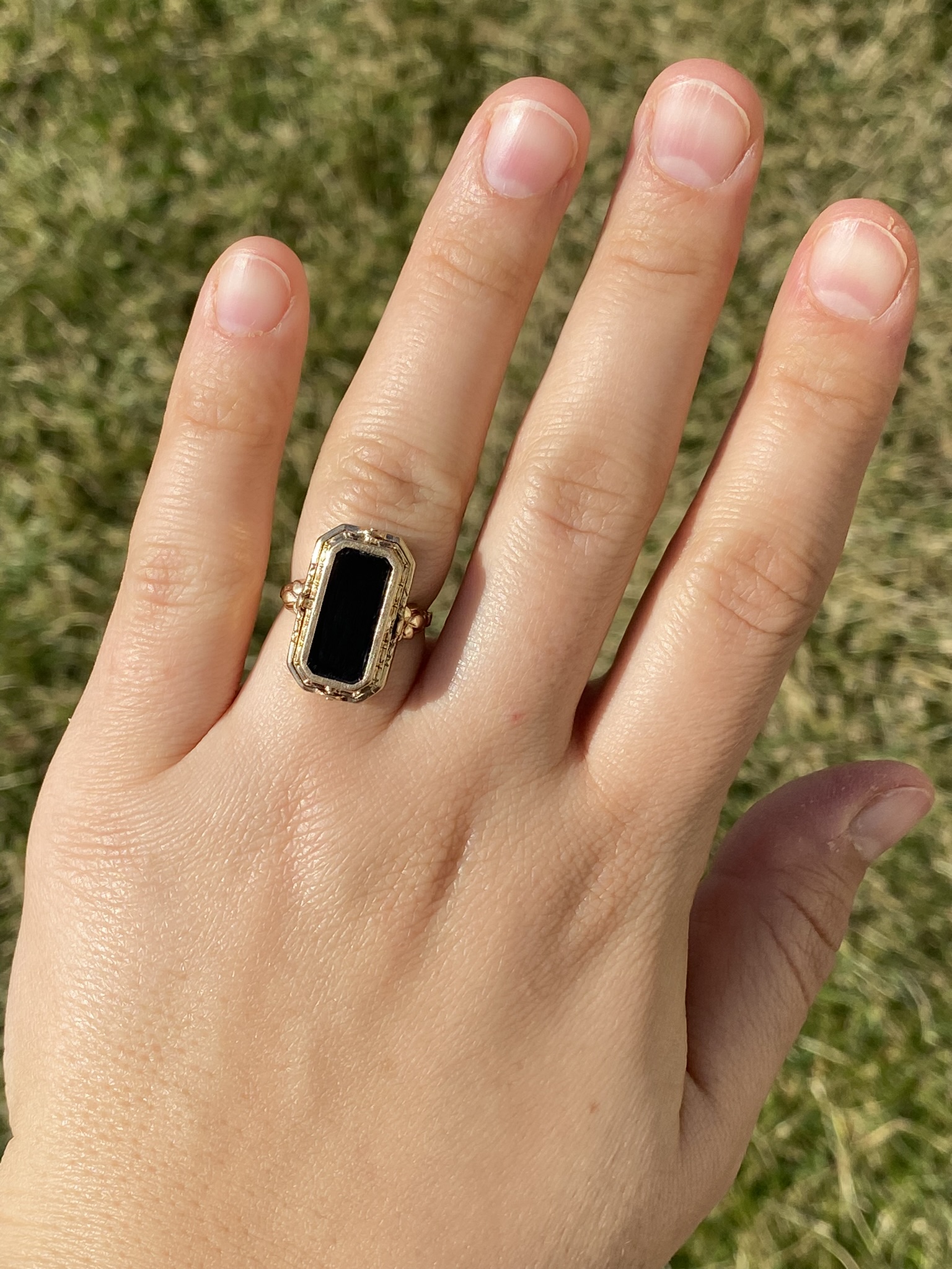 The Korblex: Ladies Antique Esemco Signed Cameo and Onyx Flip Ring - Image 11