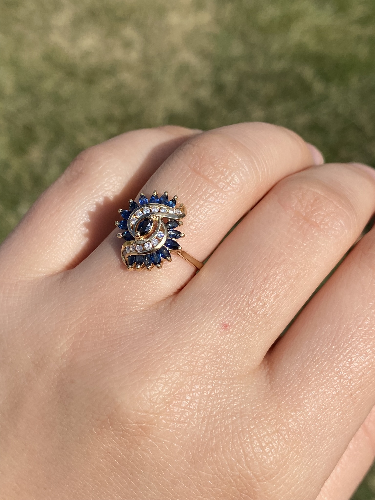 SOLD - The Arlynda: Ladies Vintage 14K Sapphire and Diamond Swirl Ring - Image 8