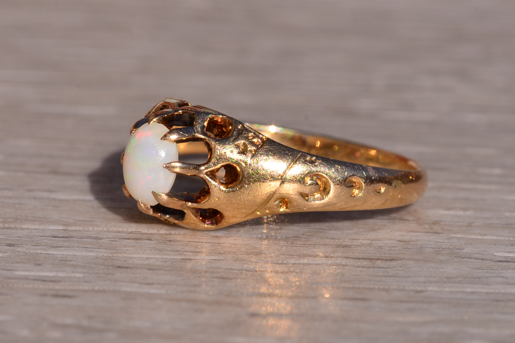 The Drap: Victorian Opal Ring in Yellow Gold - Image 3