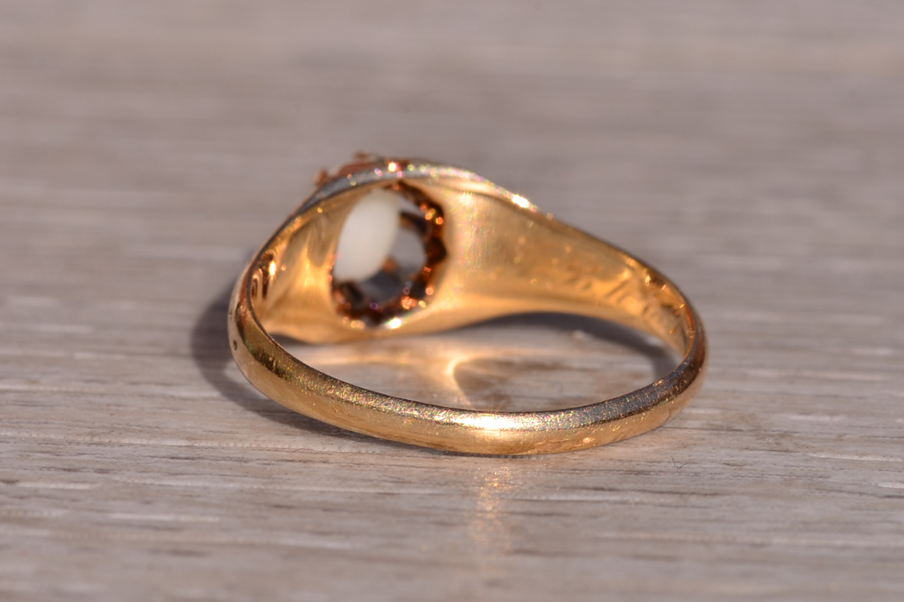 The Drap: Victorian Opal Ring in Yellow Gold - Image 4